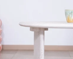 Meuble House Table basse forme organique aspect terrazzo