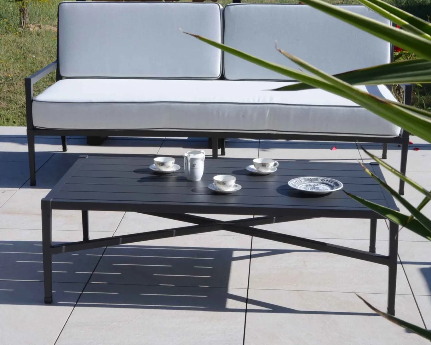 Meuble House Table basse rectangulaire style classique chic en aluminium "Chambord" Hot