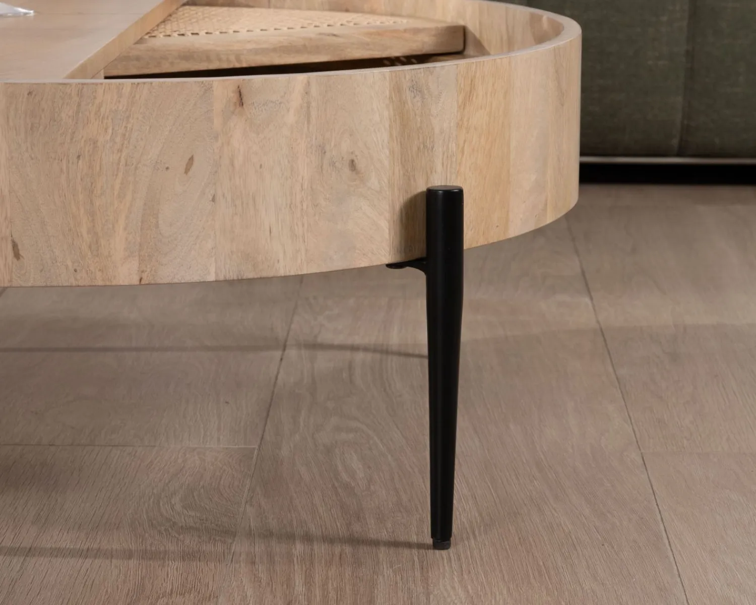 Meuble House Table basse ronde avec plateau pivotant en cannage "Loopie" diamètre 80 cm Clearance