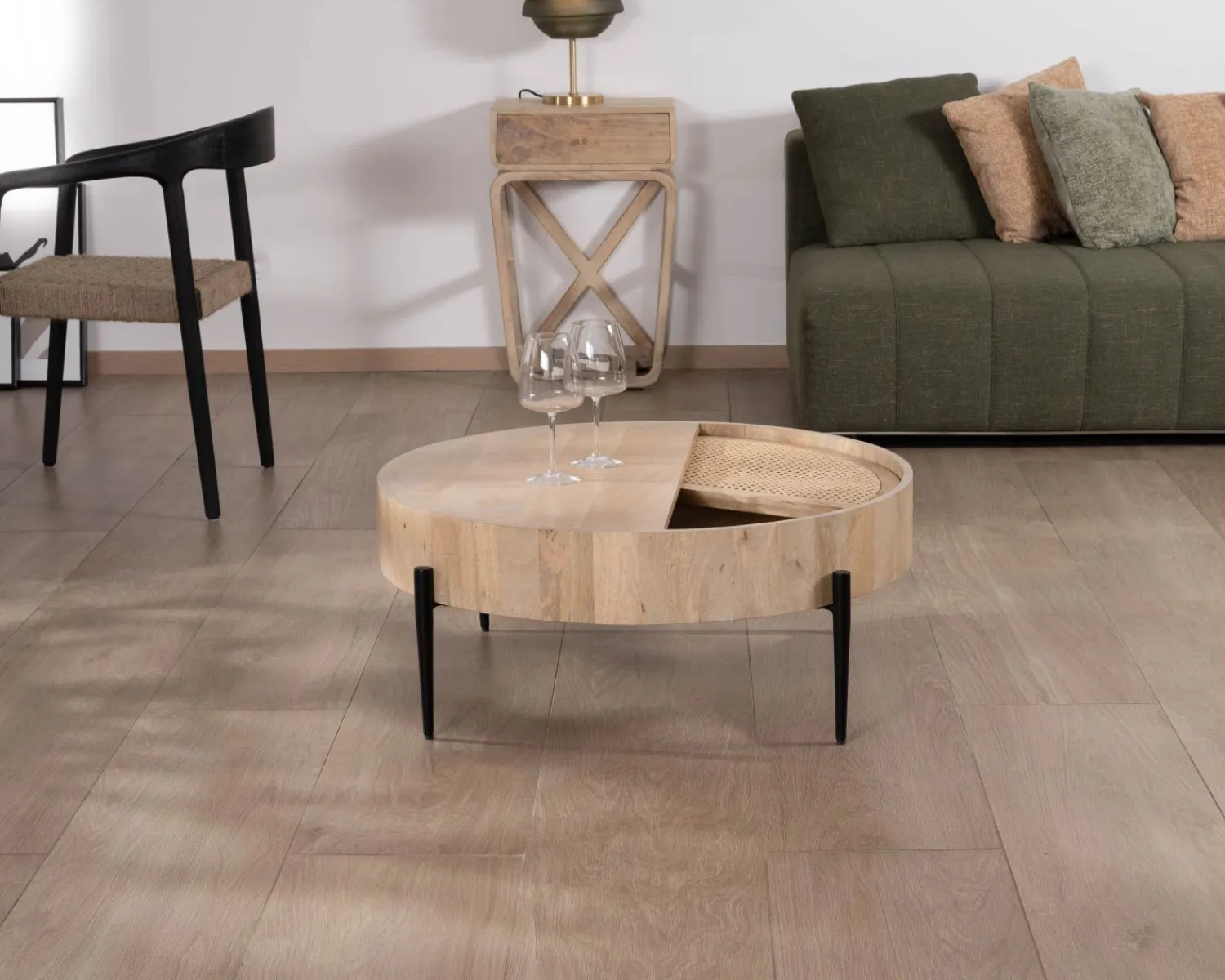 Meuble House Table basse ronde avec plateau pivotant en cannage "Loopie" diamètre 80 cm Clearance
