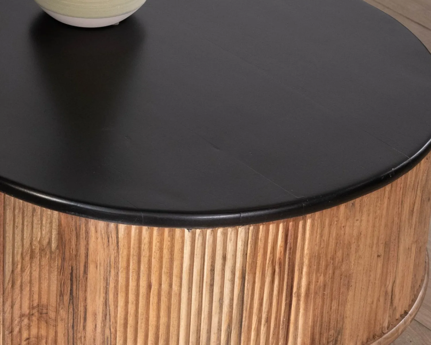 Meuble House Table basse vintage design arrondi en acacia naturel et noir "Boogie" Online