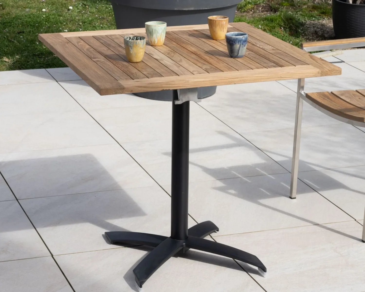 Meuble House Table bistrot 80x80 cm en teck et pied central aluminium "Ozone" plateau rabattable Sale