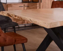 Meuble House Table carrée 150x150 cm acacia naturel massif et métal noir "Baillif" Discount