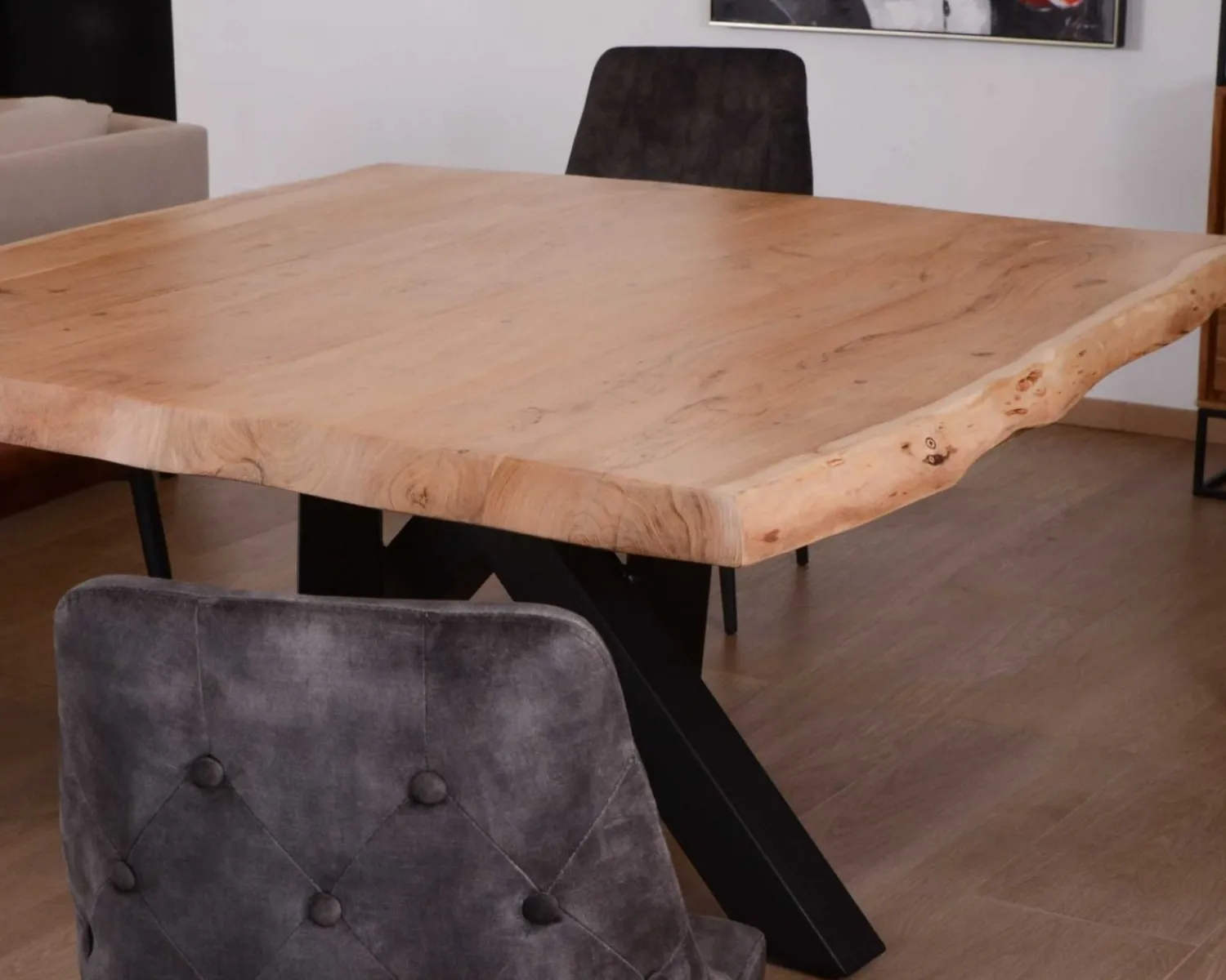 Meuble House Table carrée 150x150 cm acacia naturel massif et métal noir "Baillif" Discount