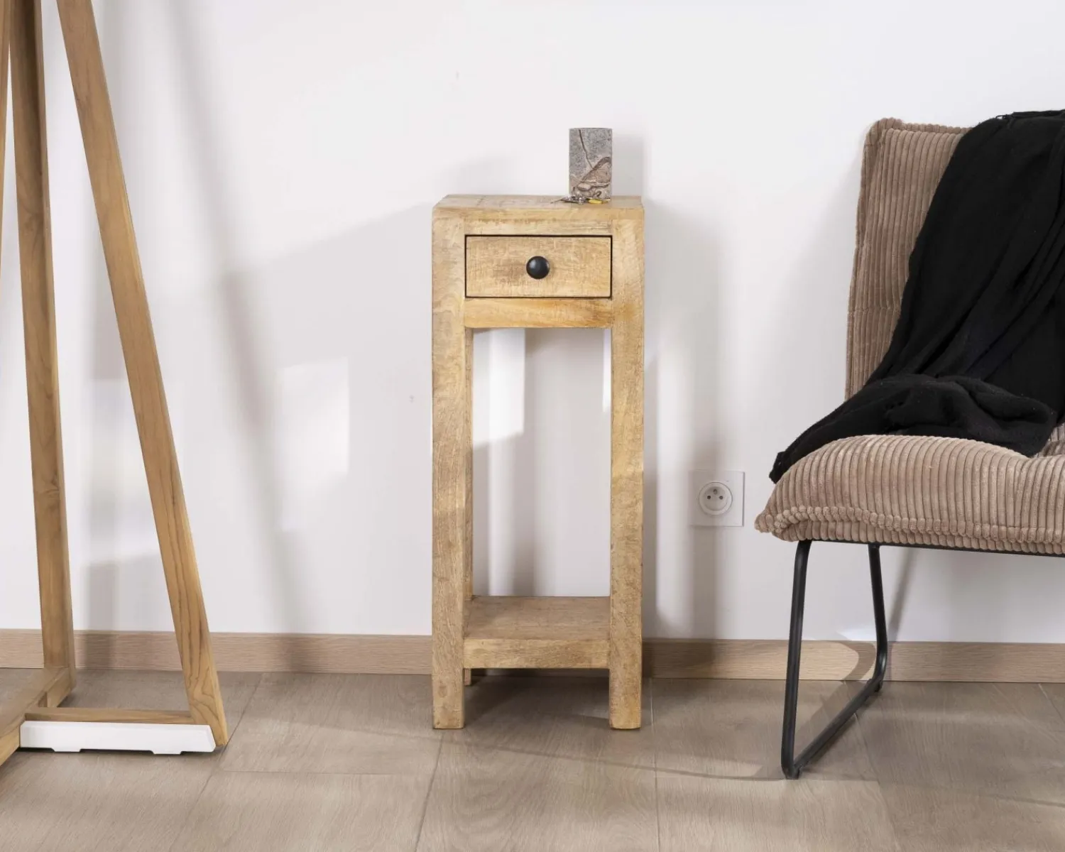 Meuble House Table de chevet haute ou sellette avec 1 tiroir "Manoha" en manguier H 70 cm Clearance