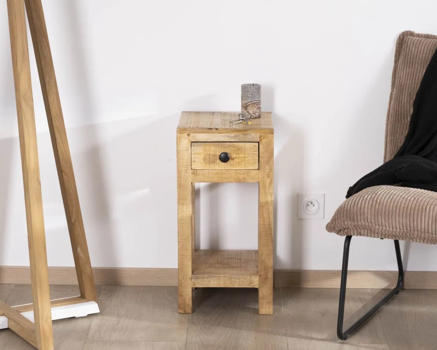 Meuble House Table de chevet structure ouverte et 1 tiroir "Manoha" en manguier H 60 cm Discount