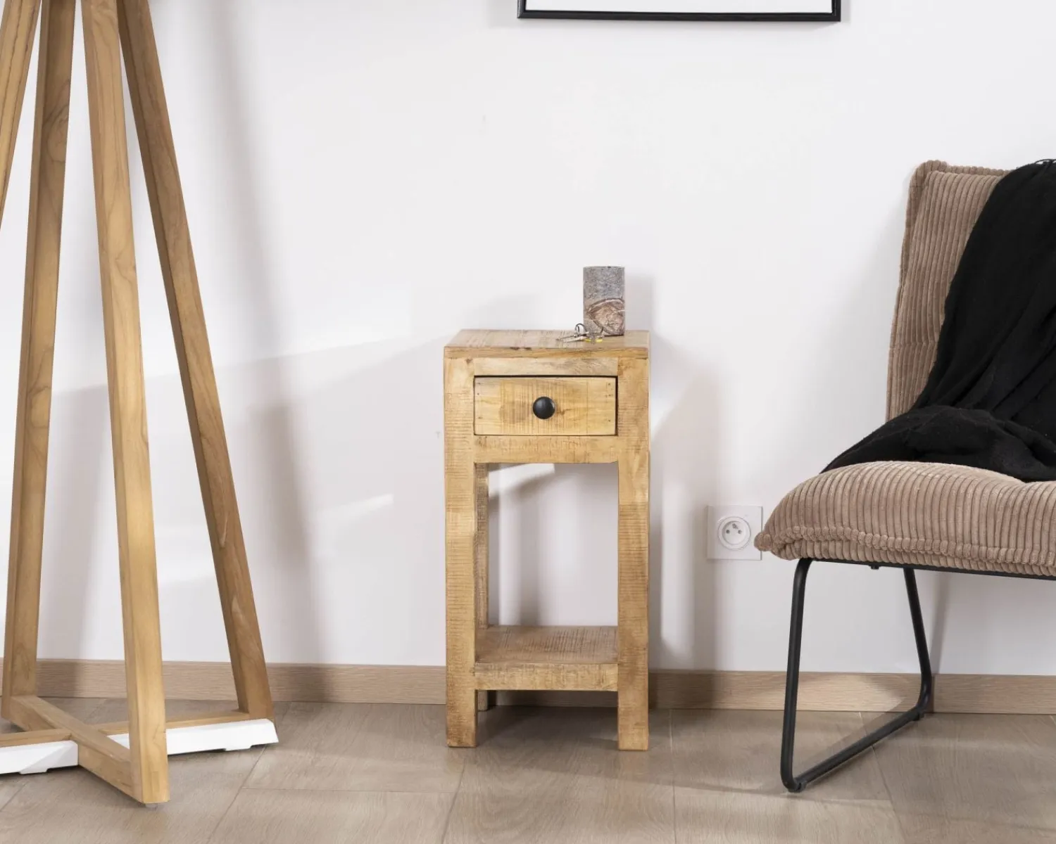 Meuble House Table de chevet structure ouverte et 1 tiroir "Manoha" en manguier H 60 cm Discount