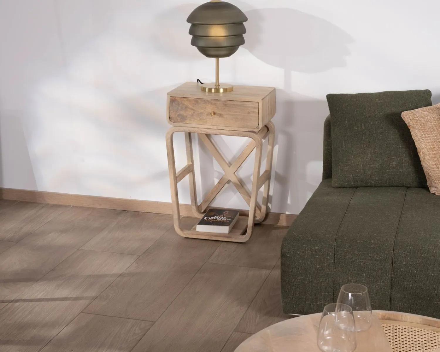 Meuble House Table de chevet style épuré et rétro en manguier "Loopie" Sale