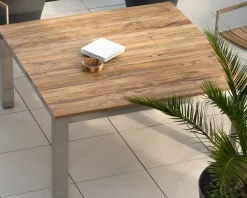 Meuble House Table de jardin carrée 160 cm en teck "Melta" pieds métal gris inox Best