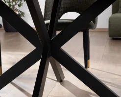Meuble House Table de repas carrée 140cm acacia finition chevrons pieds métal noir croisés "Géonidum" New