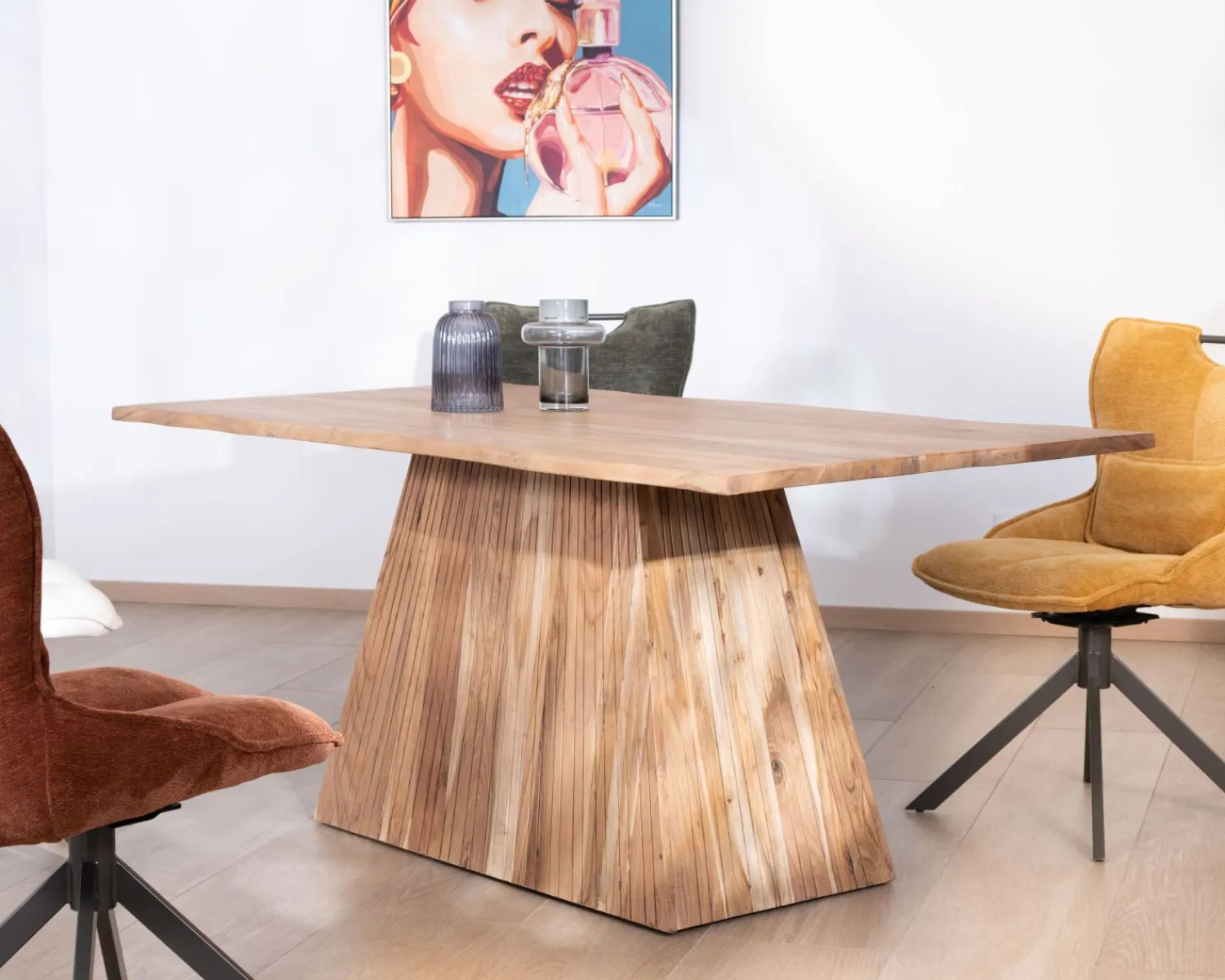 Meuble House Table de repas 175 cm design "Elki" en acacia avec pied central Discount