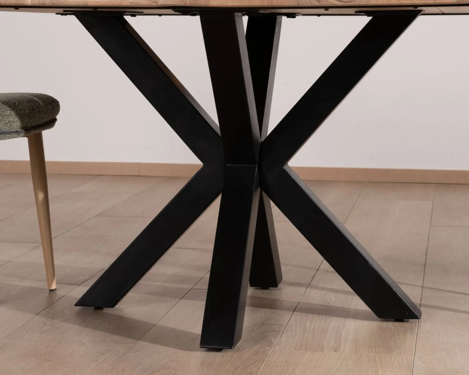 Meuble House Table de repas en acacia et pieds mikado "3D" plateau forme carrée 150 cm Online