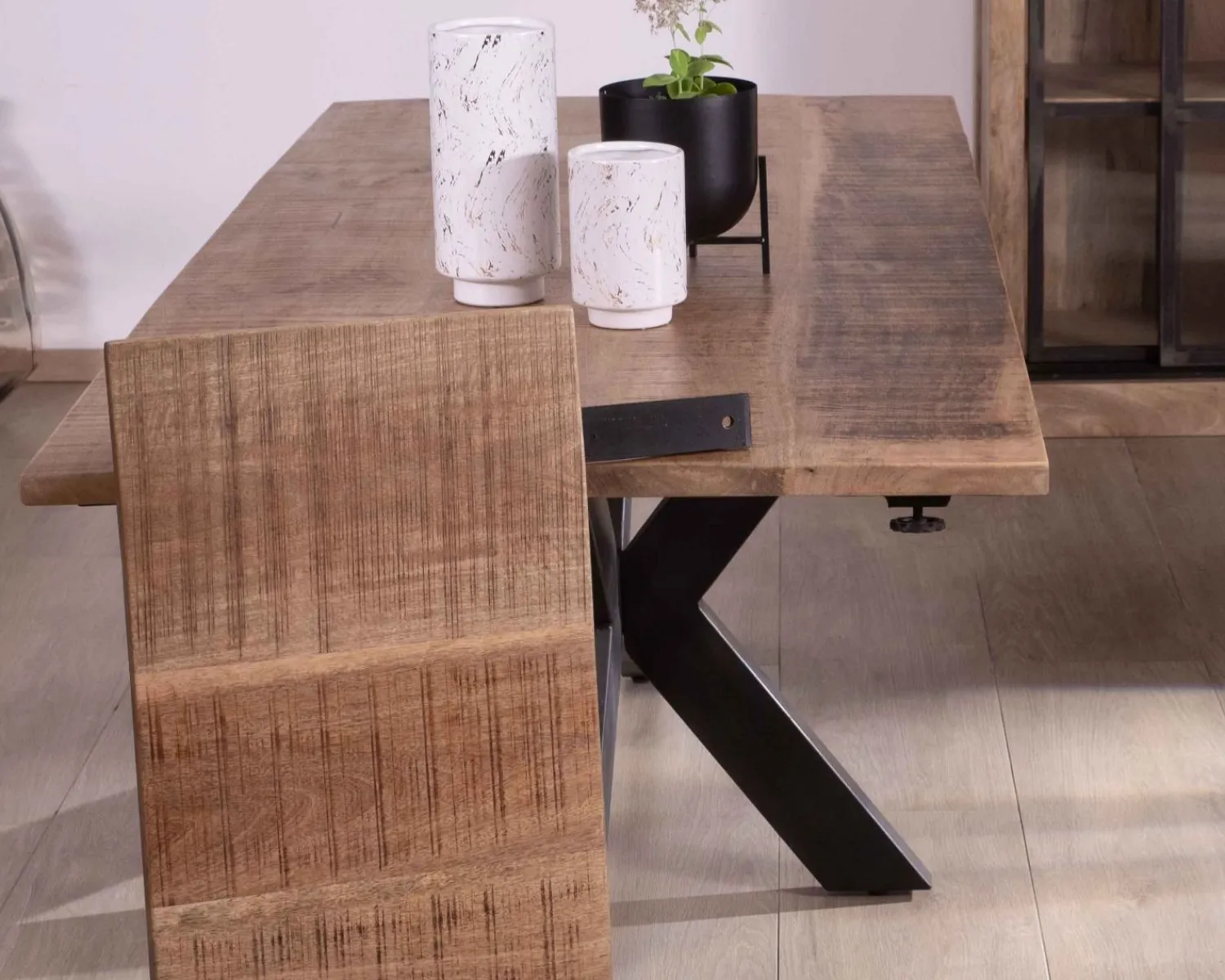 Meuble House Table de repas extensible 180-260cm pied étoile bois métal "Caractère" Hot