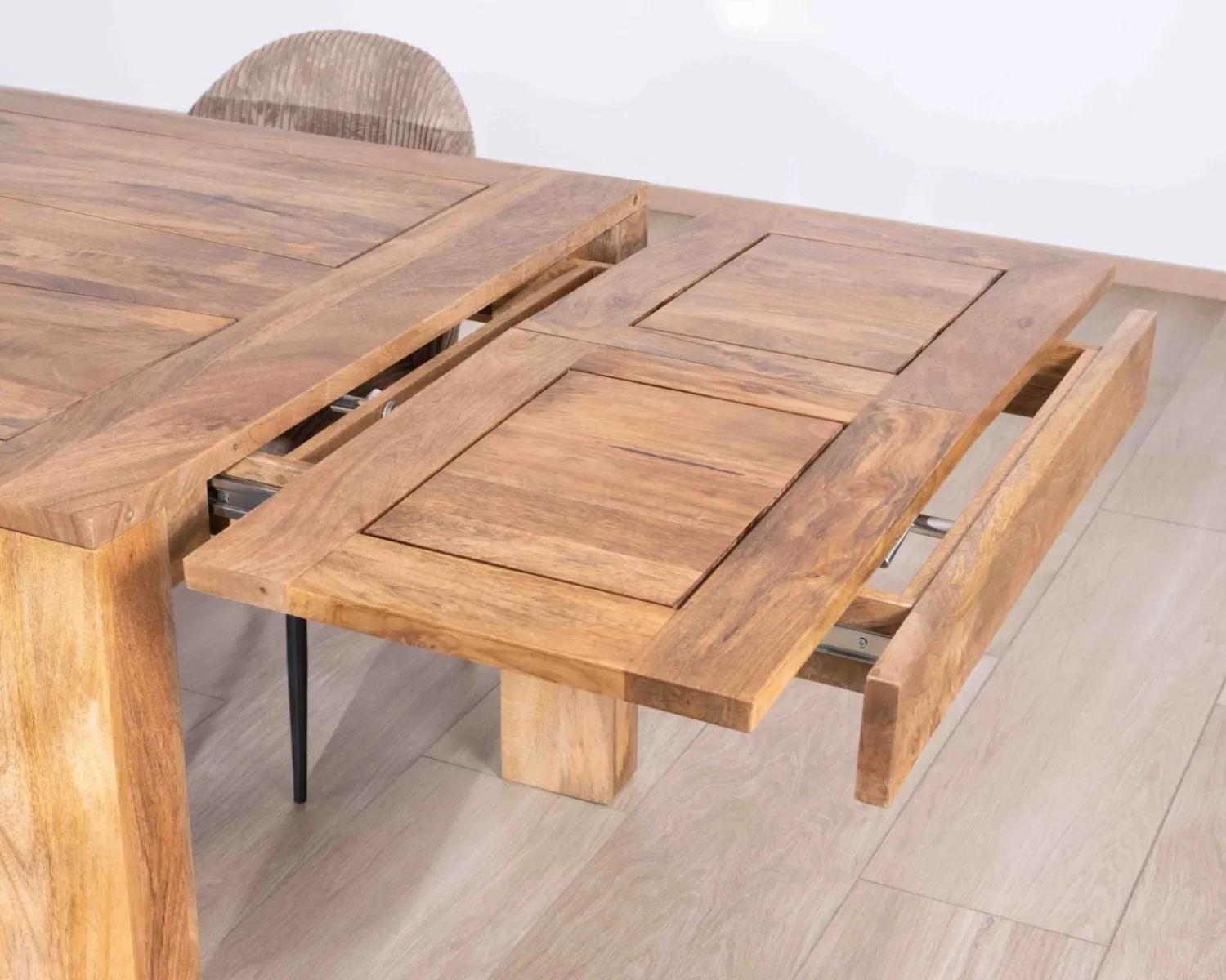 Meuble House Table de repas extensible en manguier foncé "Jappy" 160 à 250 cm Best