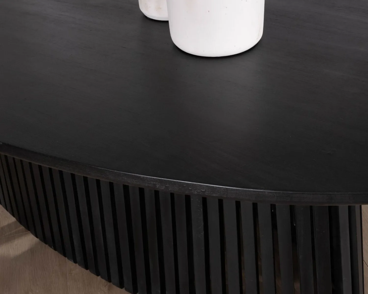 Meuble House Table de repas ovale 210 cm en teck noir pied central ajouré "Dutipi" Discount