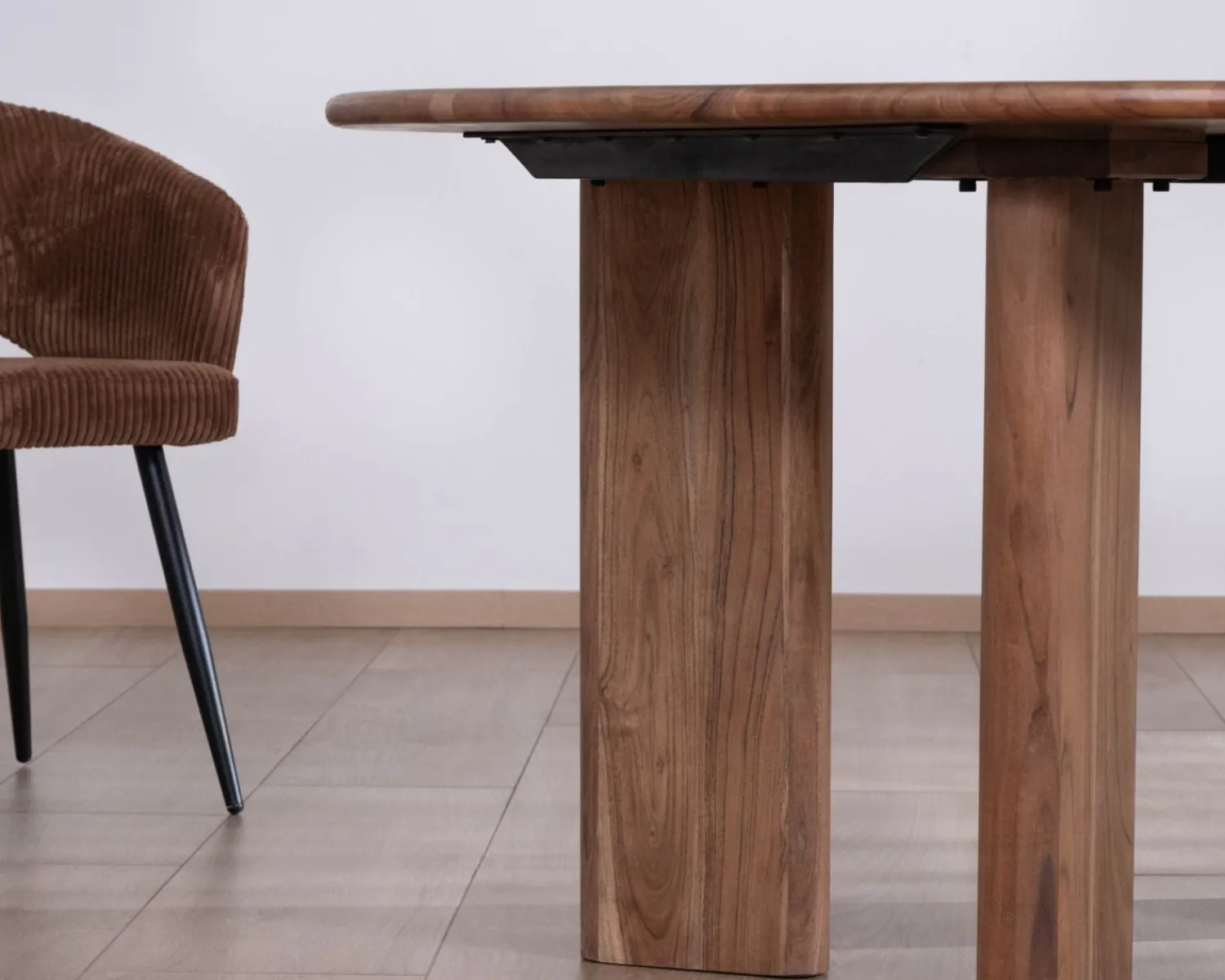 Meuble House Table de repas ronde style japandi "Yona" 150 cm Clearance