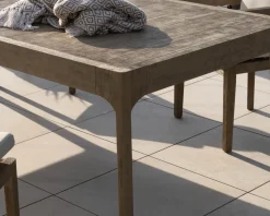 Meuble House Table de repas spécial outdoor 240cm en teck finition sablée et grisée 