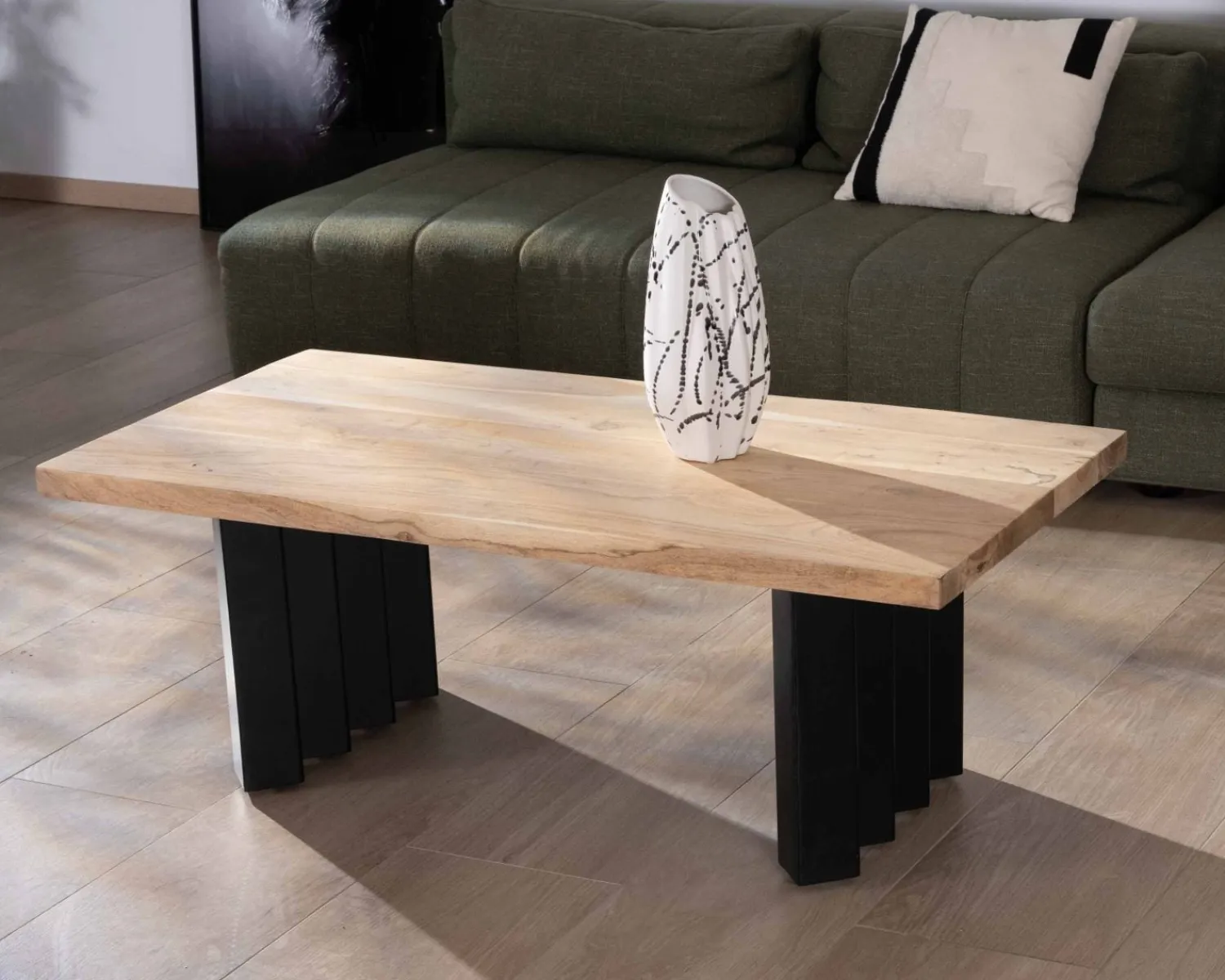 Meuble House Table de salon design en acacia naturel et pieds métal plissés "Audacio" Outlet