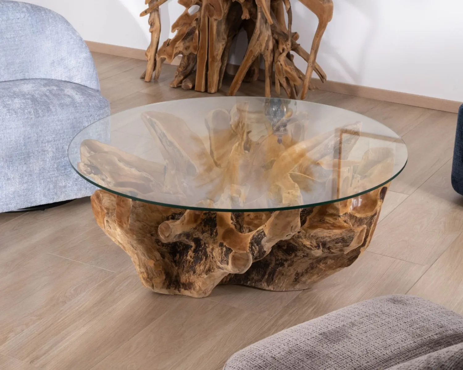 Meuble House Table de salon ronde 110 cm en racine de teck massive avec plateau verre "Kanoa" Discount