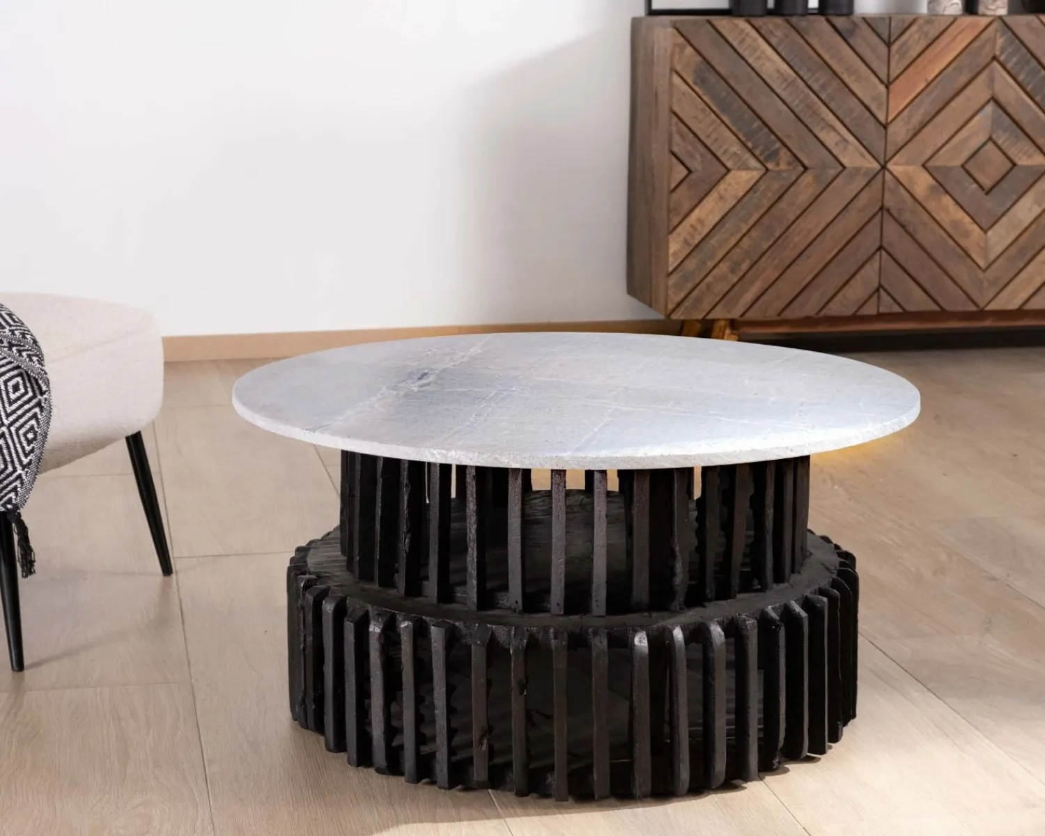 Meuble House Table de salon ronde en bois recyclé et plateau en pierre claire "Népalaise" New