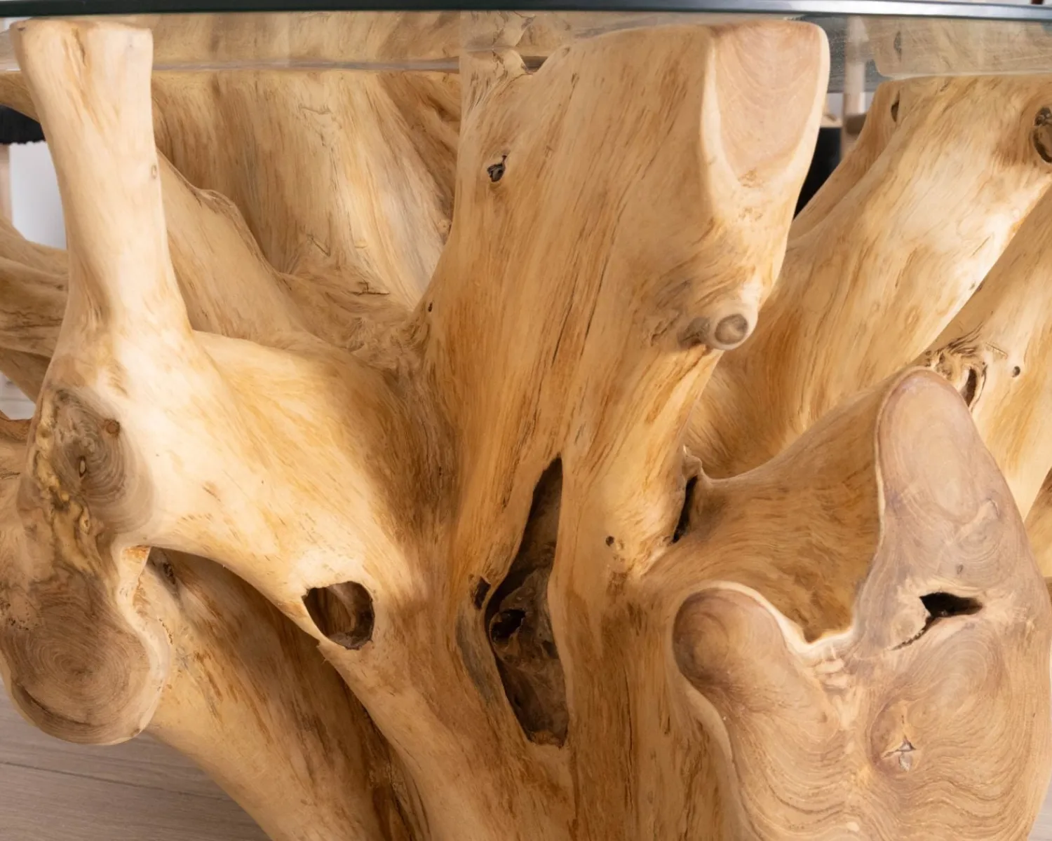 Meuble House Table de salon ronde en racine de teck naturel avec plateau verre "Jungle" Best