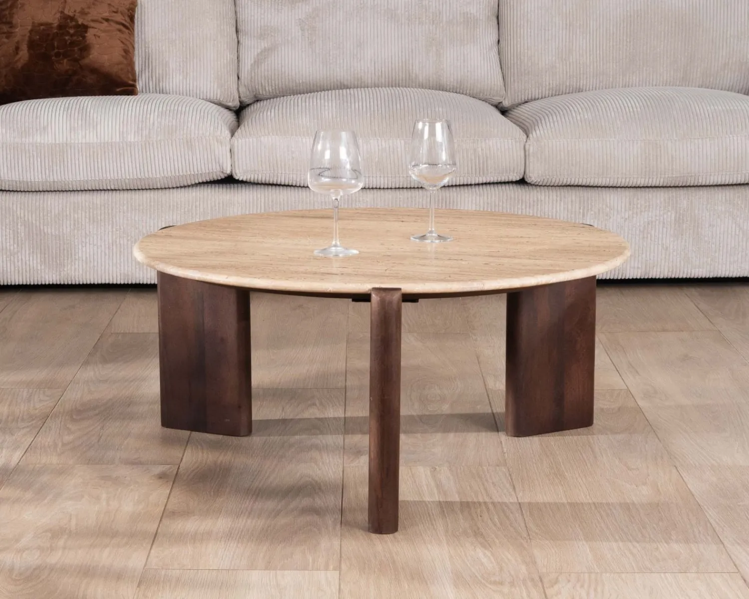 Meuble House Table de salon ronde en travertin et manguier "Archipel" 90 cm Hot