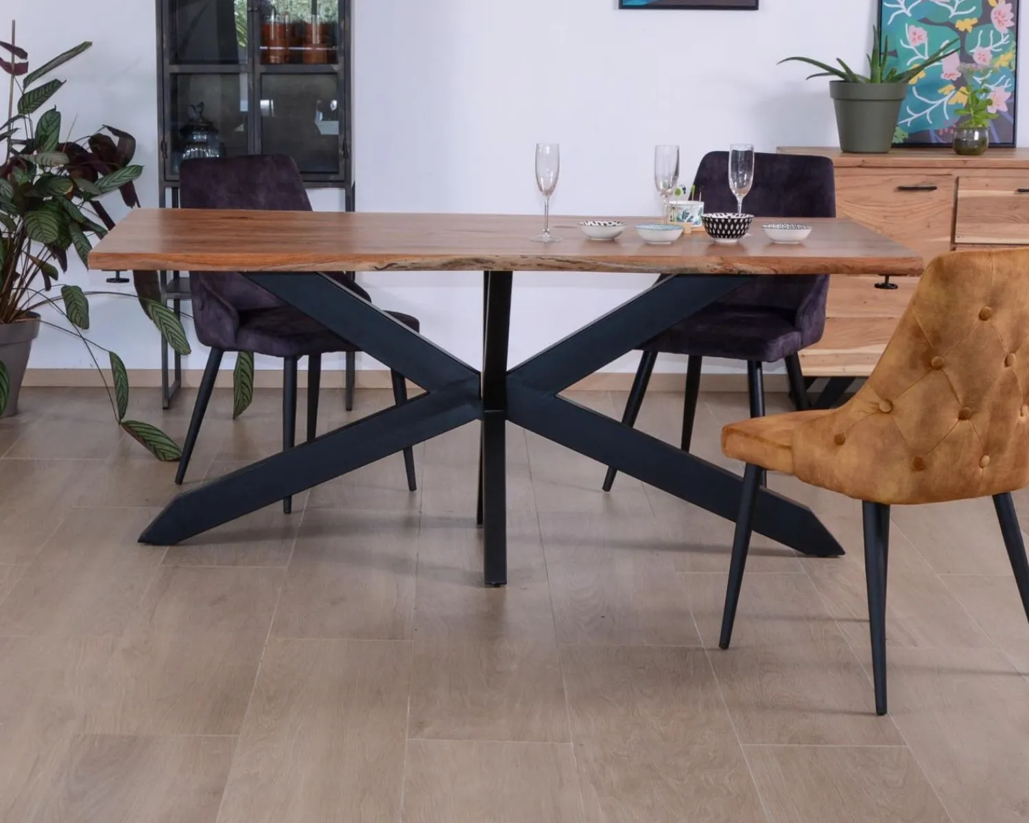 Meuble House Table en acacia avec extensions 180-260cm "Alya" Clearance