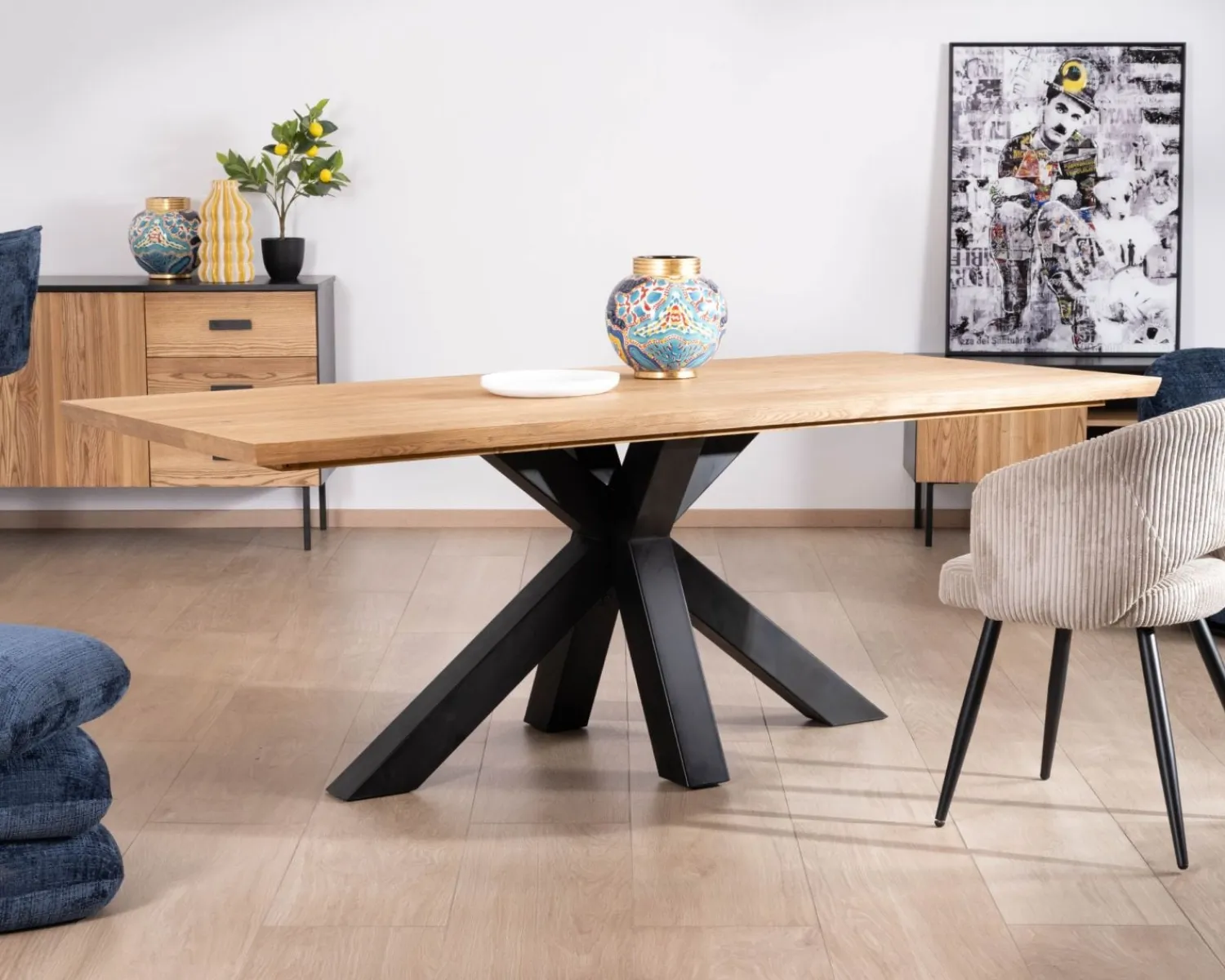 Meuble House Table à manger en frêne massif et pied étoile métal noir "Sydney" 2m Sale