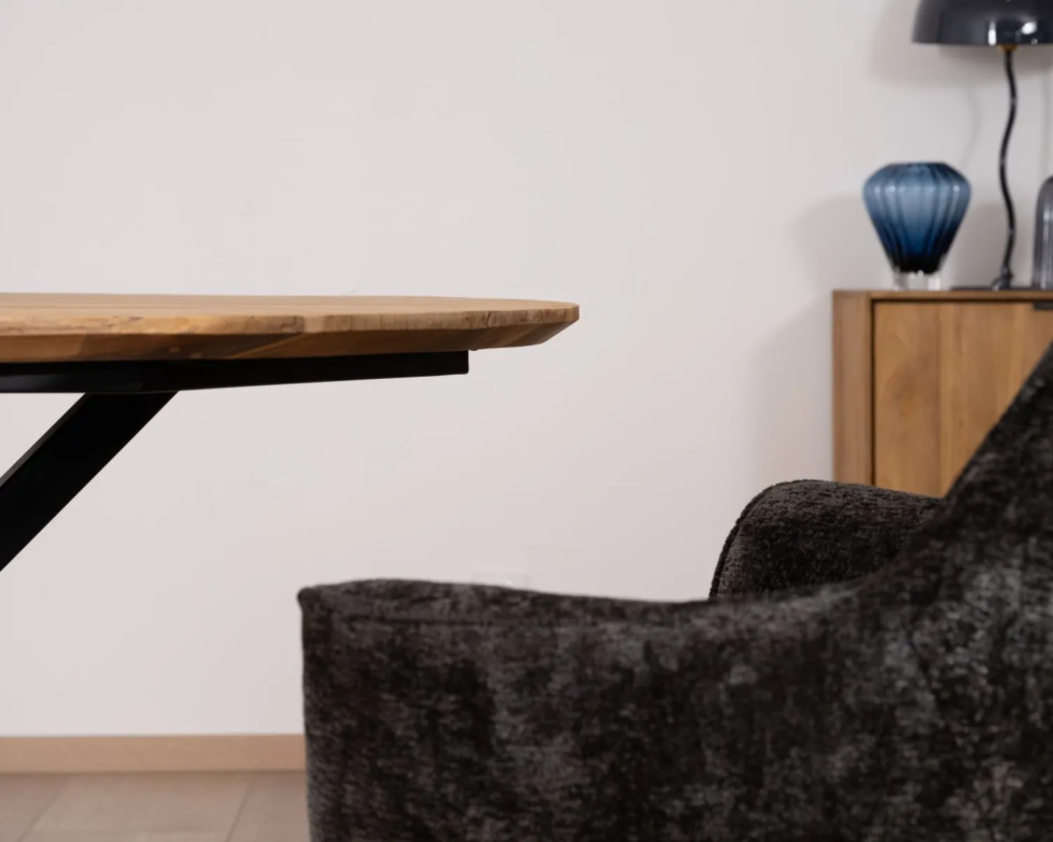Meuble House Table à manger ronde en teck recyclé et pieds mikado "Bahia" 130 cm Outlet