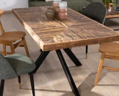 Meuble House Table rectangulaire 180cm acacia finition chevrons piètement métal mikado