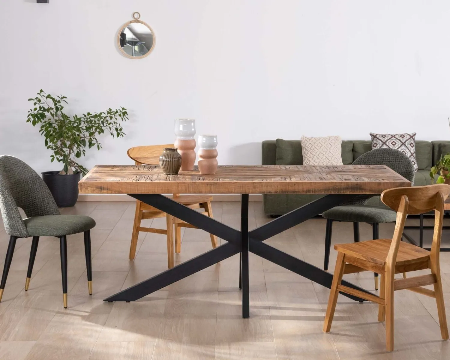 Meuble House Table rectangulaire 180cm acacia finition chevrons piètement métal mikado "Géonidum" Online