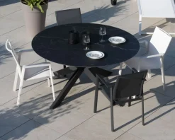 Meuble House Table ronde noire en céramique et aluminium