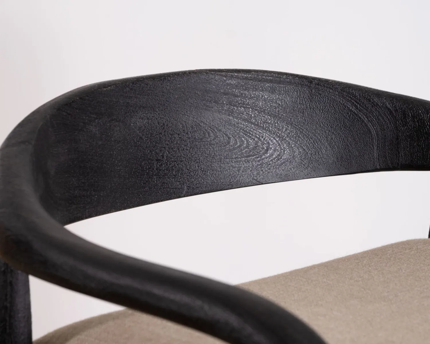 Meuble House Tabouret de bar noir design avec dosseret bois et assise rembourrée "Vogue" New