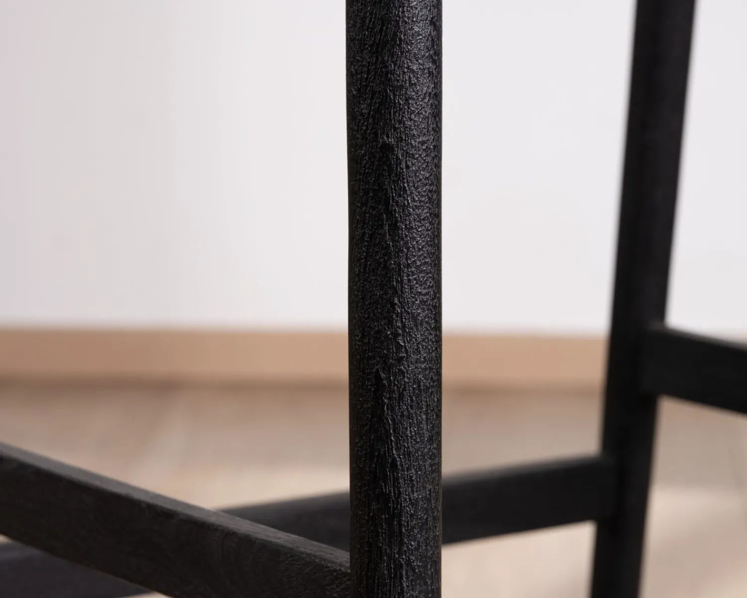 Meuble House Tabouret de bar noir design avec dosseret bois et assise rembourrée "Vogue" New