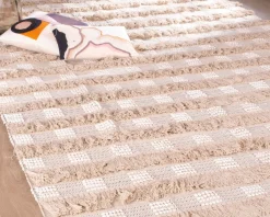 Meuble House Tapis fantaisie en coton texturé beige 