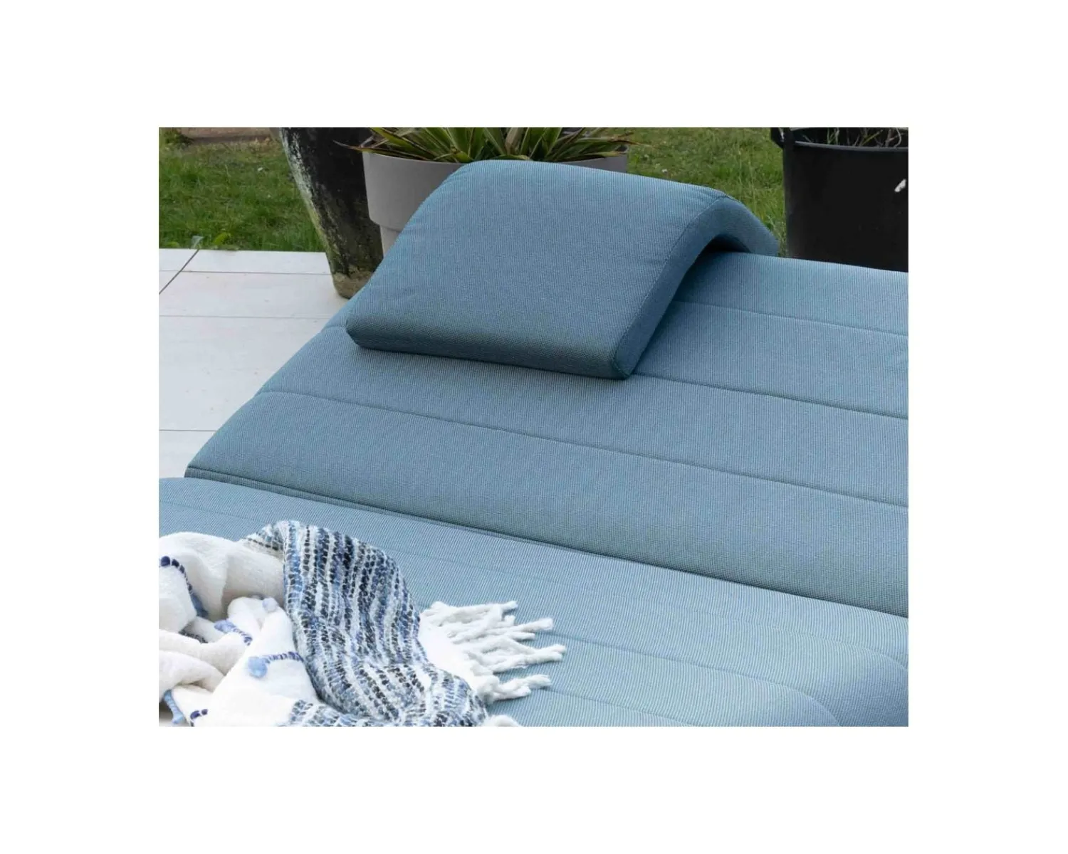 Meuble House Têtière en tissu turquoise pour chaise longue "Nusa Pedina" New